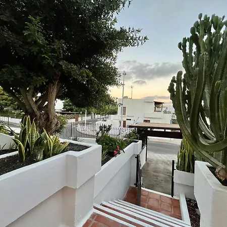 Paradise Playa Chica Con Terraza A 100m Del Mar Apartman